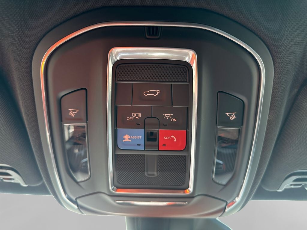 2024 Jeep Wagoneer Base