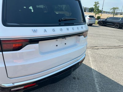 2024 Jeep Wagoneer Base