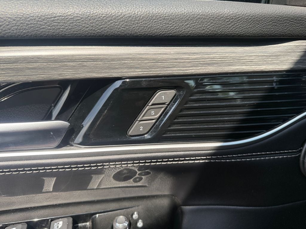 2023 Jeep Wagoneer Series III