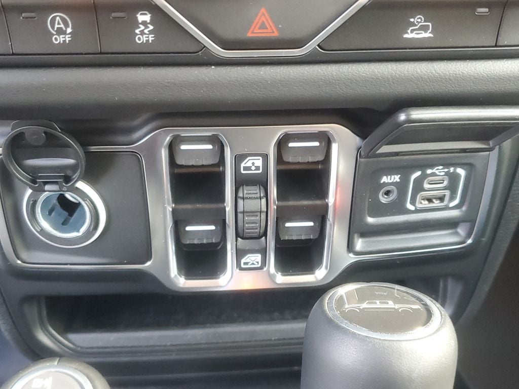 2025 Jeep Gladiator High Tide