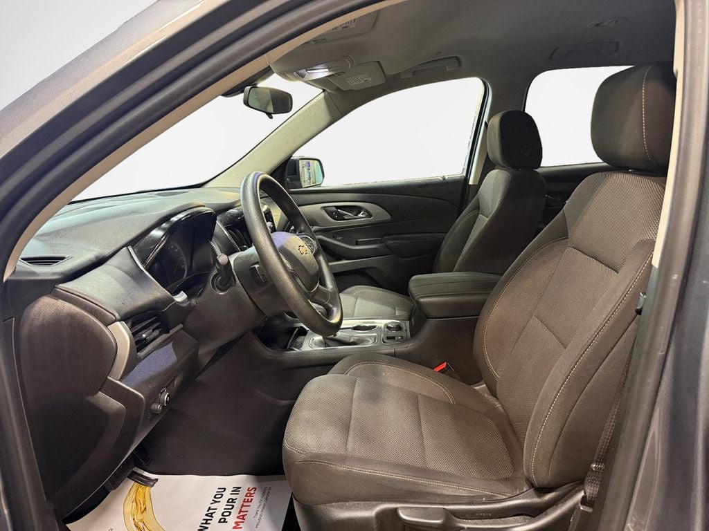 2021 Chevrolet Traverse LS