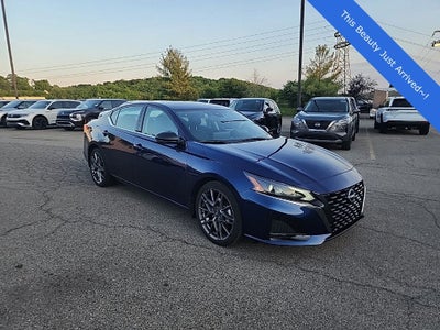 2023 Nissan Altima 2.0 SR