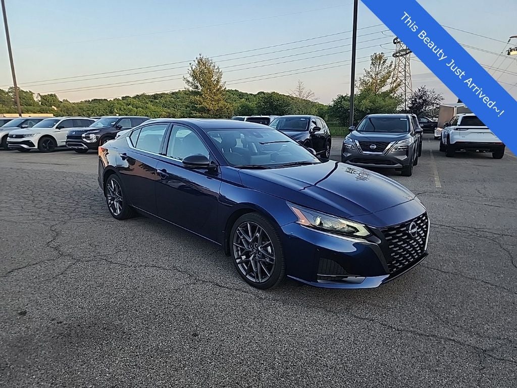 2023 Nissan Altima 2.0 SR