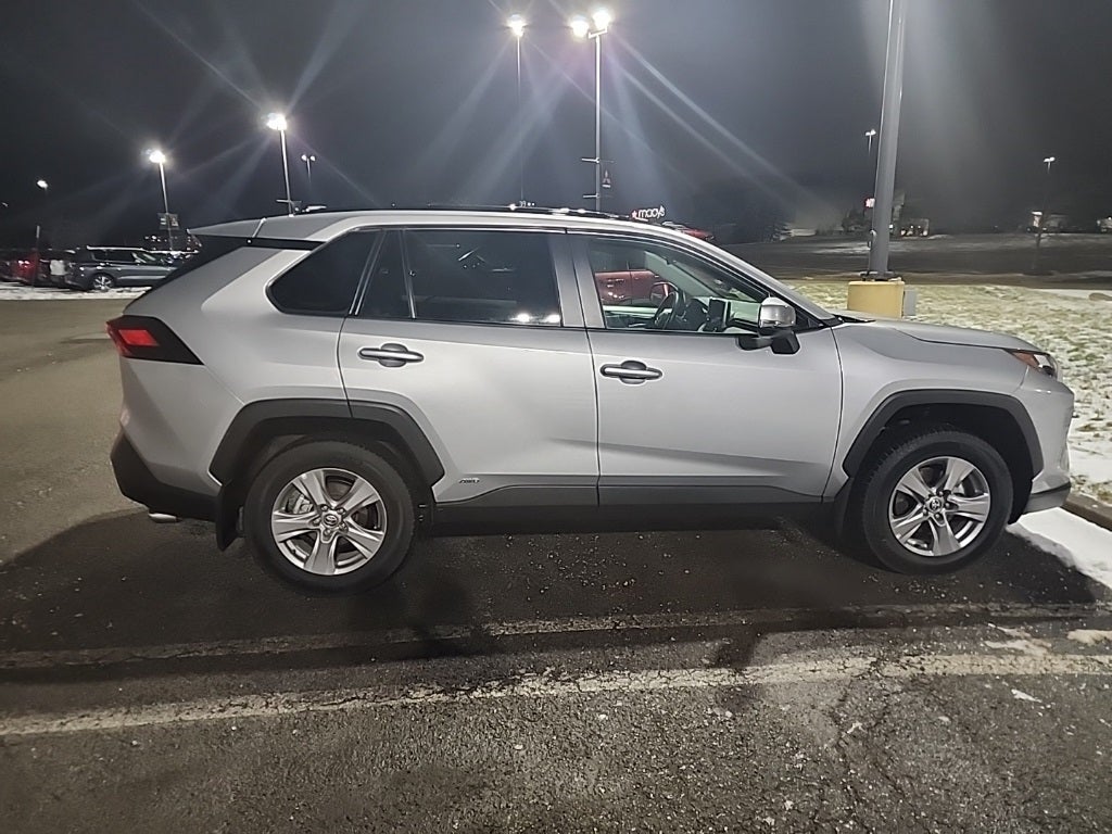 2025 Toyota RAV4 Hybrid XLE