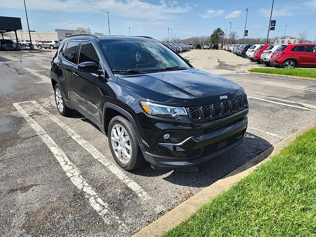 2024 Jeep Compass Latitude Lux