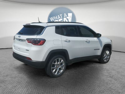 2023 Jeep Compass Latitude Lux