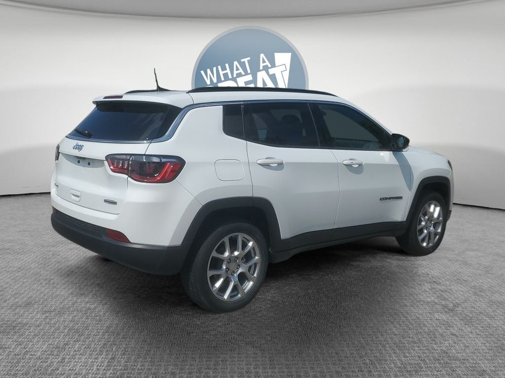 2023 Jeep Compass Latitude Lux