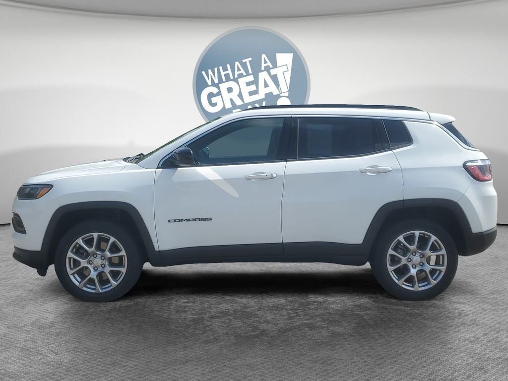 2023 Jeep Compass Latitude Lux