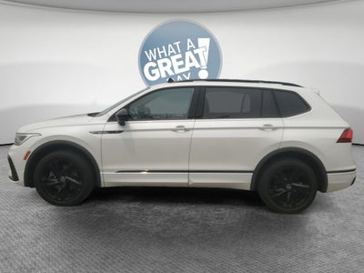 2023 Volkswagen Tiguan 2.0T SE R-Line Black