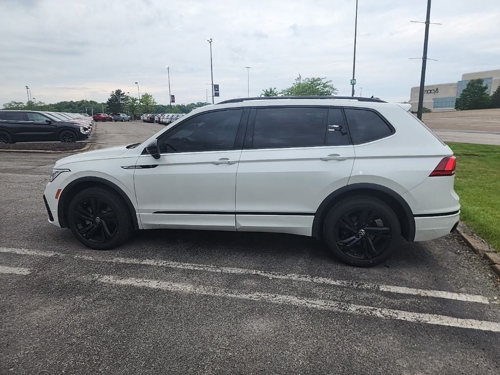 2024 Volkswagen Tiguan 2.0T SE R-Line Black
