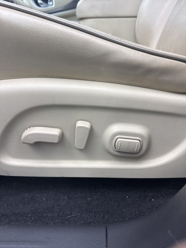 2017 INFINITI QX60 Base