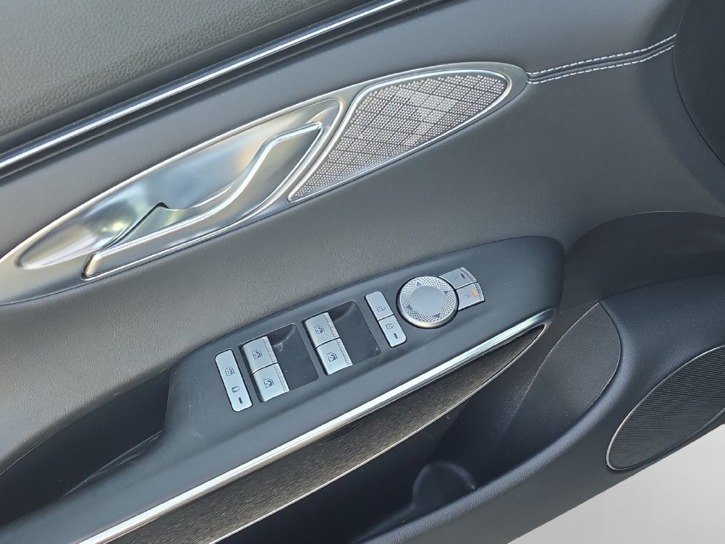2025 Genesis GV70 2.5T
