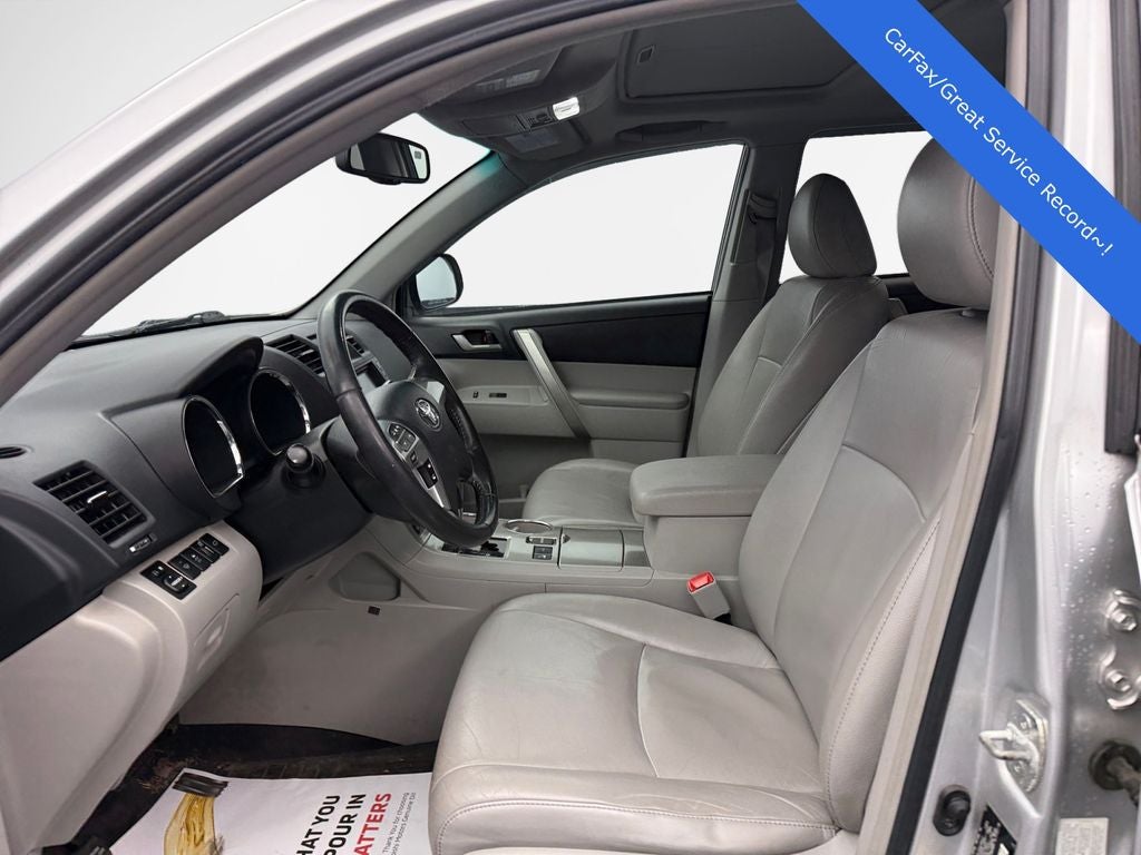 2012 Toyota Highlander SE