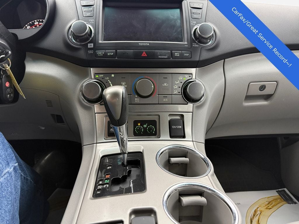 2012 Toyota Highlander SE