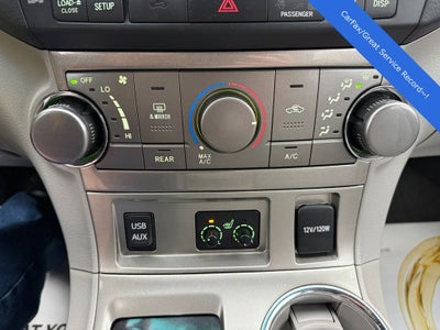 2012 Toyota Highlander SE