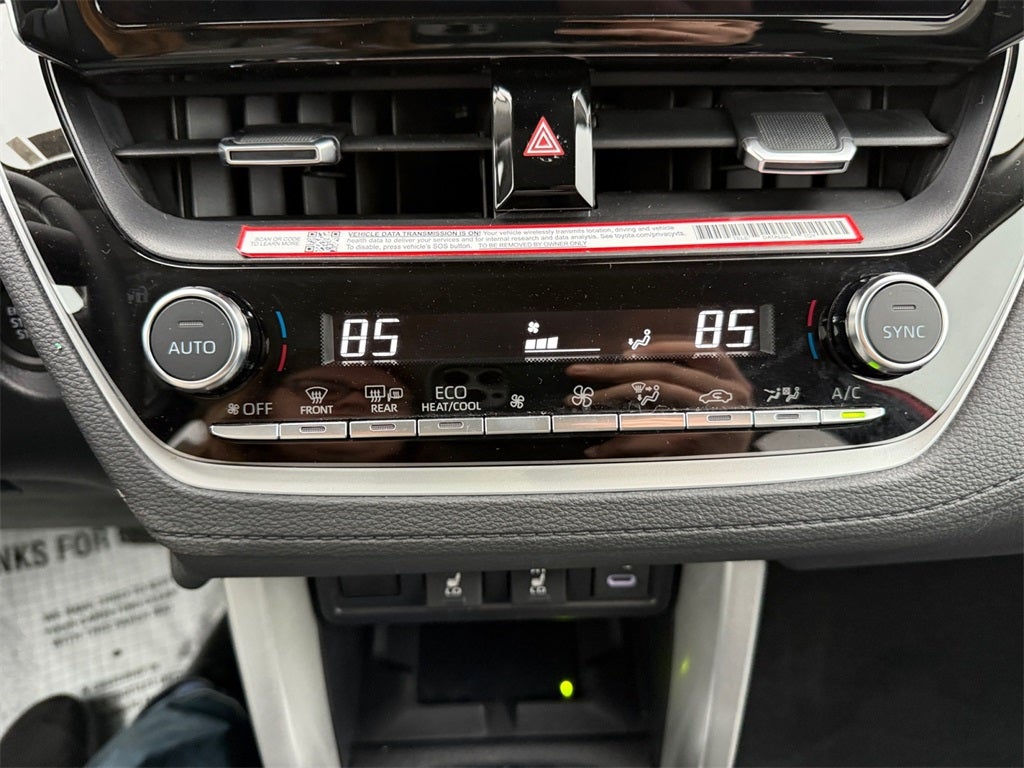 2025 Toyota Corolla Cross XLE