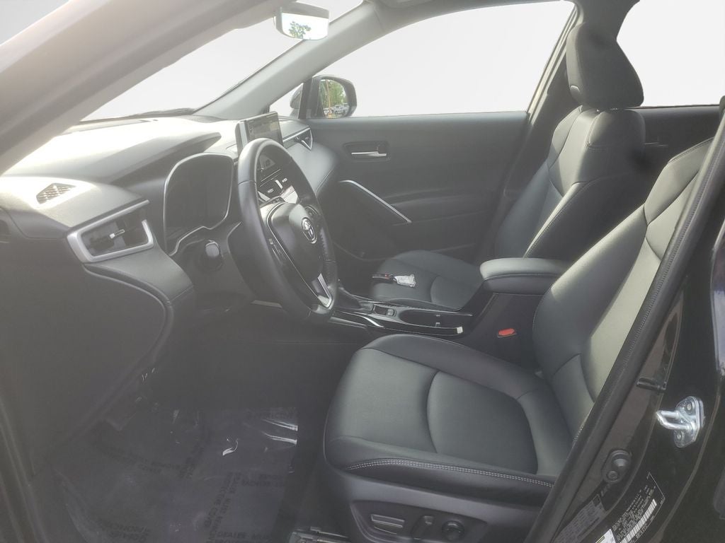 2025 Toyota Corolla Cross XLE