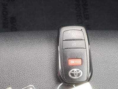 2025 Toyota Corolla Cross XLE