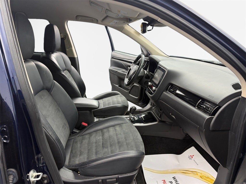 2020 Mitsubishi Outlander SE