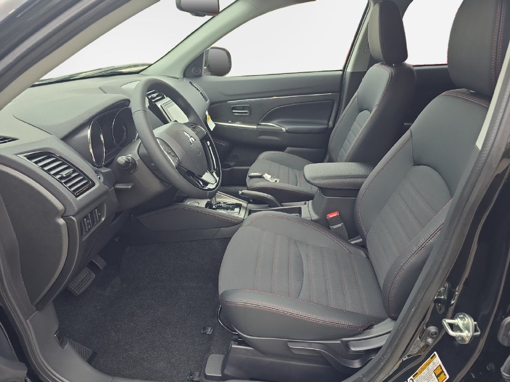 2027 Mitsubishi Outlander Sport 2.0 SE