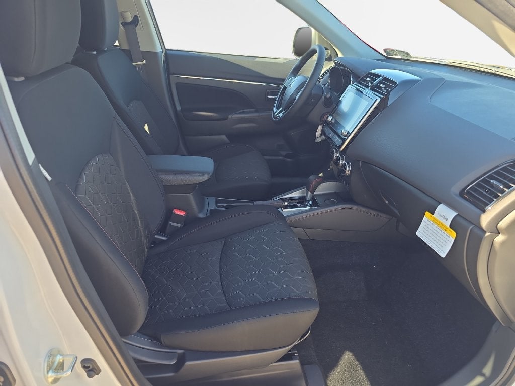 2027 Mitsubishi Outlander Sport 2.0 LE