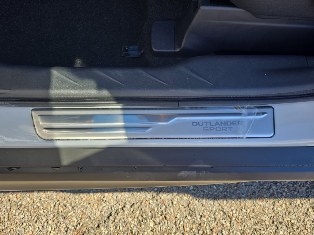 2027 Mitsubishi Outlander Sport 2.0 LE