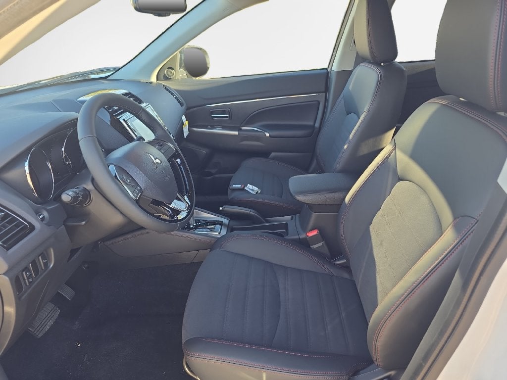 2027 Mitsubishi Outlander Sport 2.0 SE