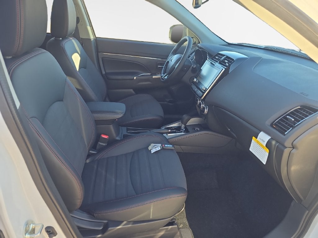2027 Mitsubishi Outlander Sport 2.0 SE
