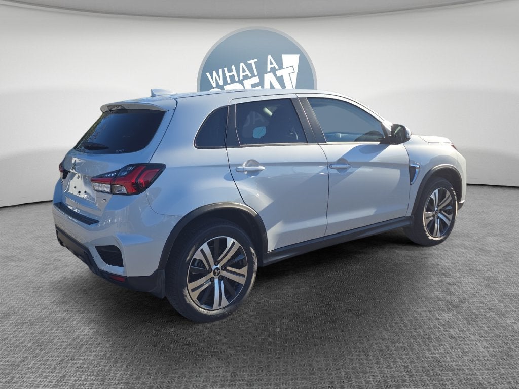 2027 Mitsubishi Outlander Sport 2.0 SE