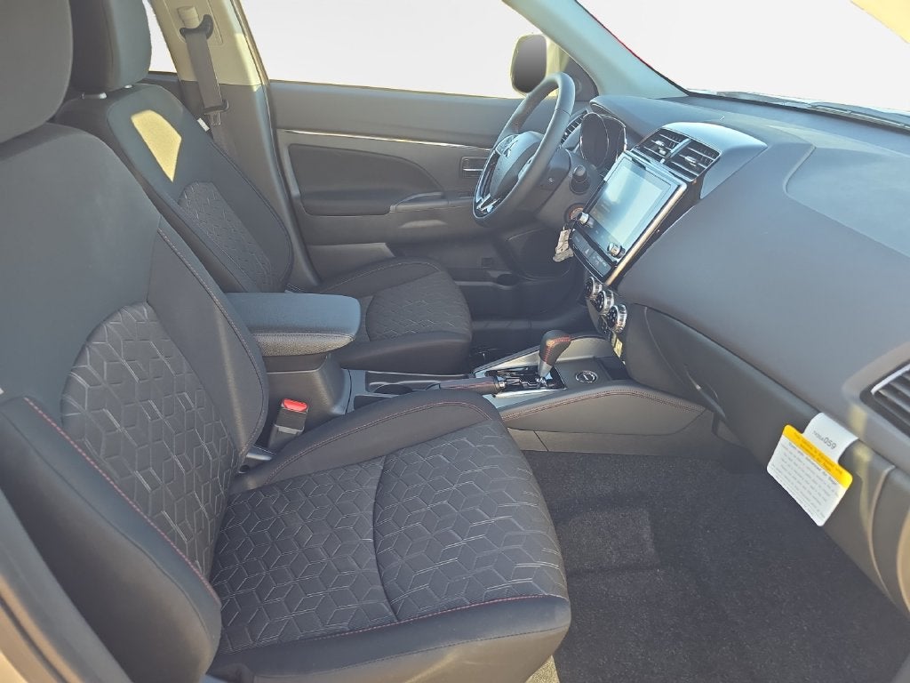 2027 Mitsubishi Outlander Sport 2.0 LE