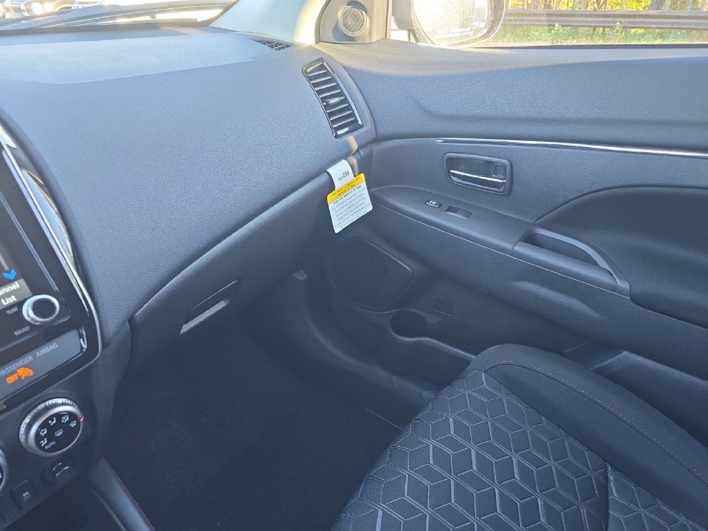 2027 Mitsubishi Outlander Sport 2.0 LE
