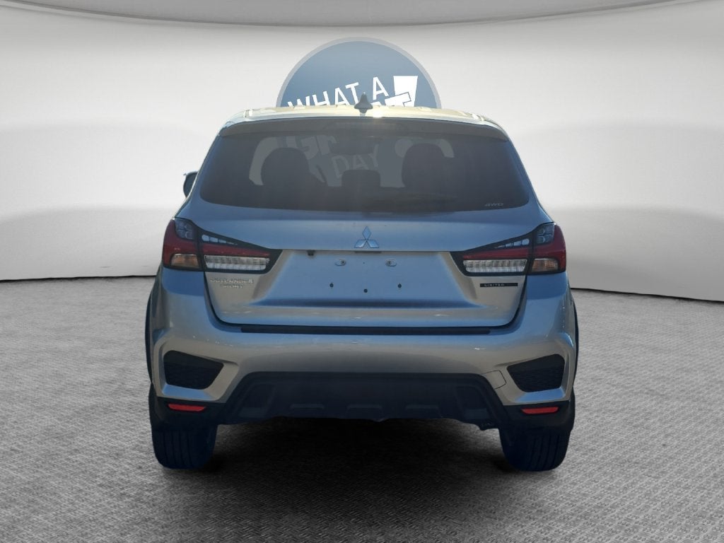 2027 Mitsubishi Outlander Sport 2.0 LE