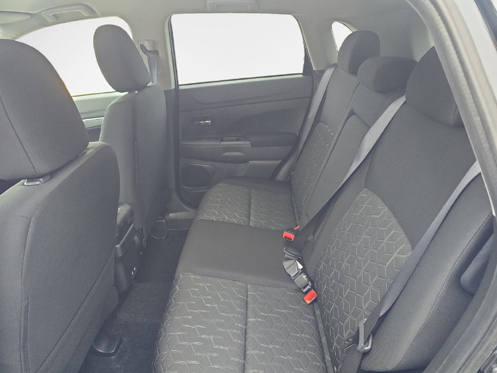 2027 Mitsubishi Outlander Sport 2.0 LE