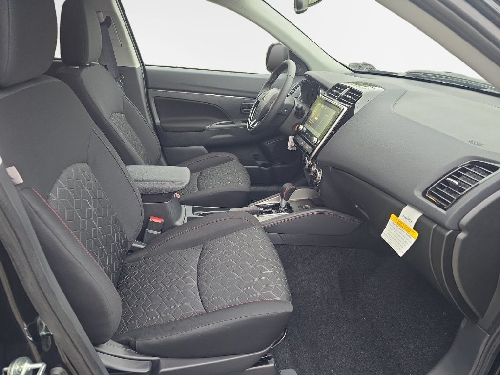 2027 Mitsubishi Outlander Sport 2.0 LE