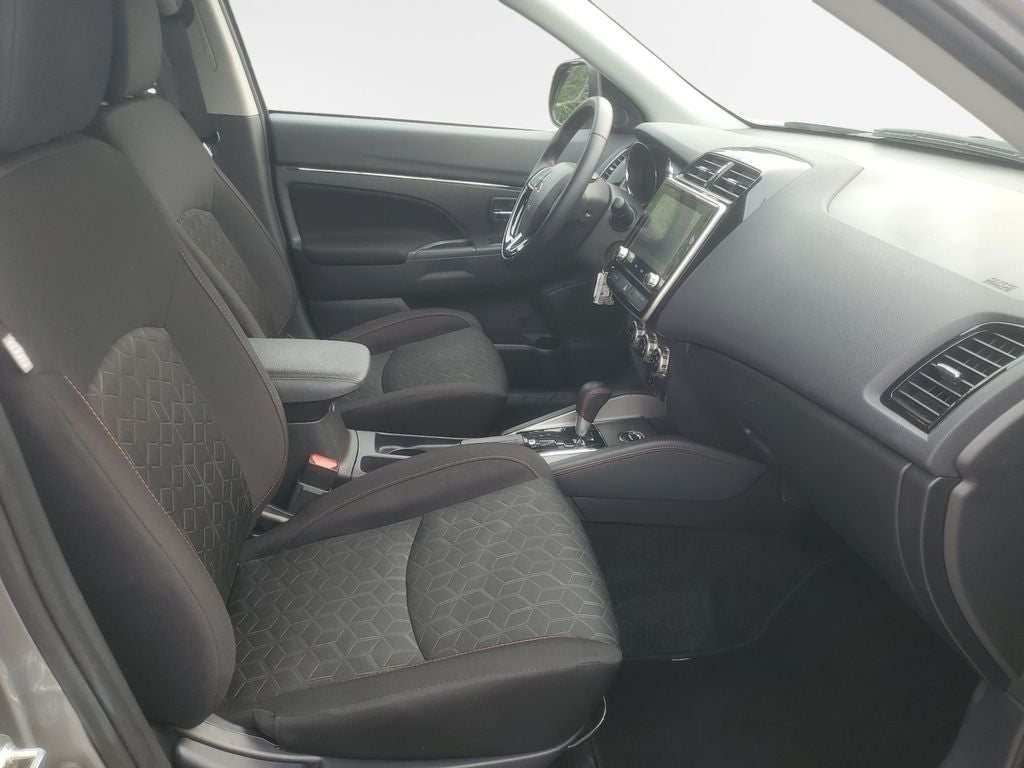 2025 Mitsubishi Outlander Sport Base