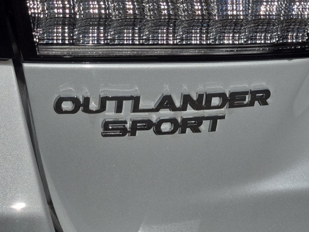 2027 Mitsubishi Outlander Sport 2.0 ES