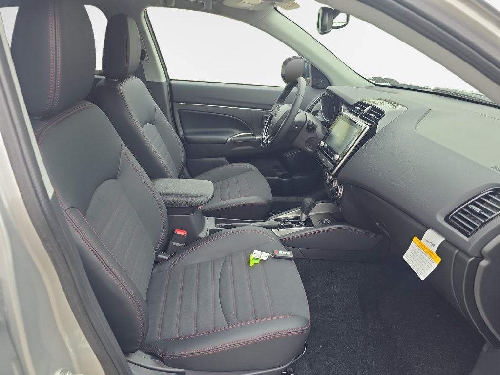 2027 Mitsubishi Outlander Sport 2.0 SE