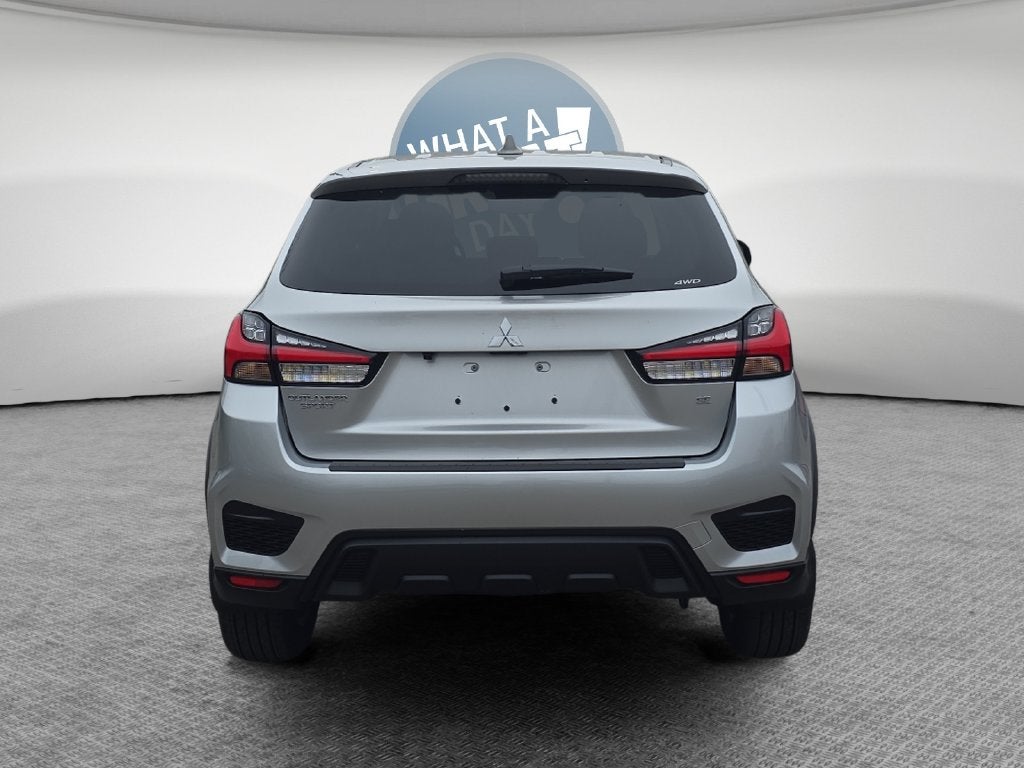 2027 Mitsubishi Outlander Sport 2.0 SE