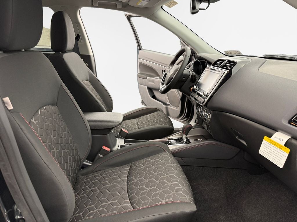 2026 Mitsubishi Outlander Sport 2.0 LE