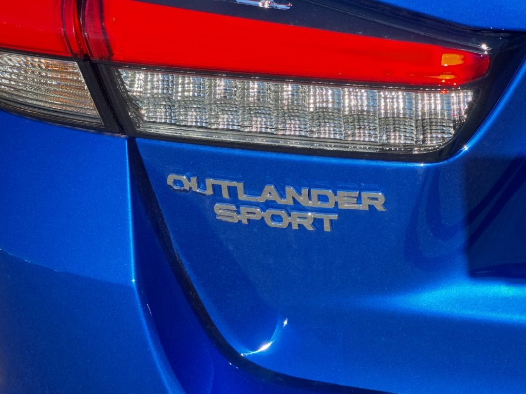 2027 Mitsubishi Outlander Sport 2.0 ES