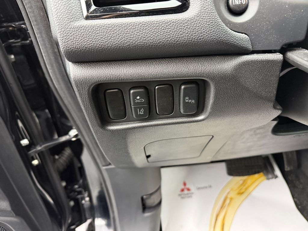 2024 Mitsubishi Outlander Sport SEL