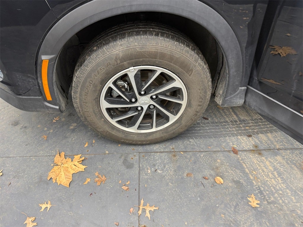 2025 Mitsubishi Eclipse Cross ES