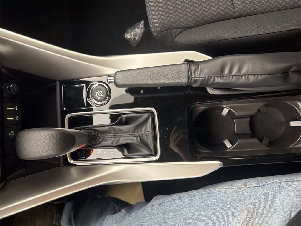 2026 Mitsubishi Eclipse Cross ES