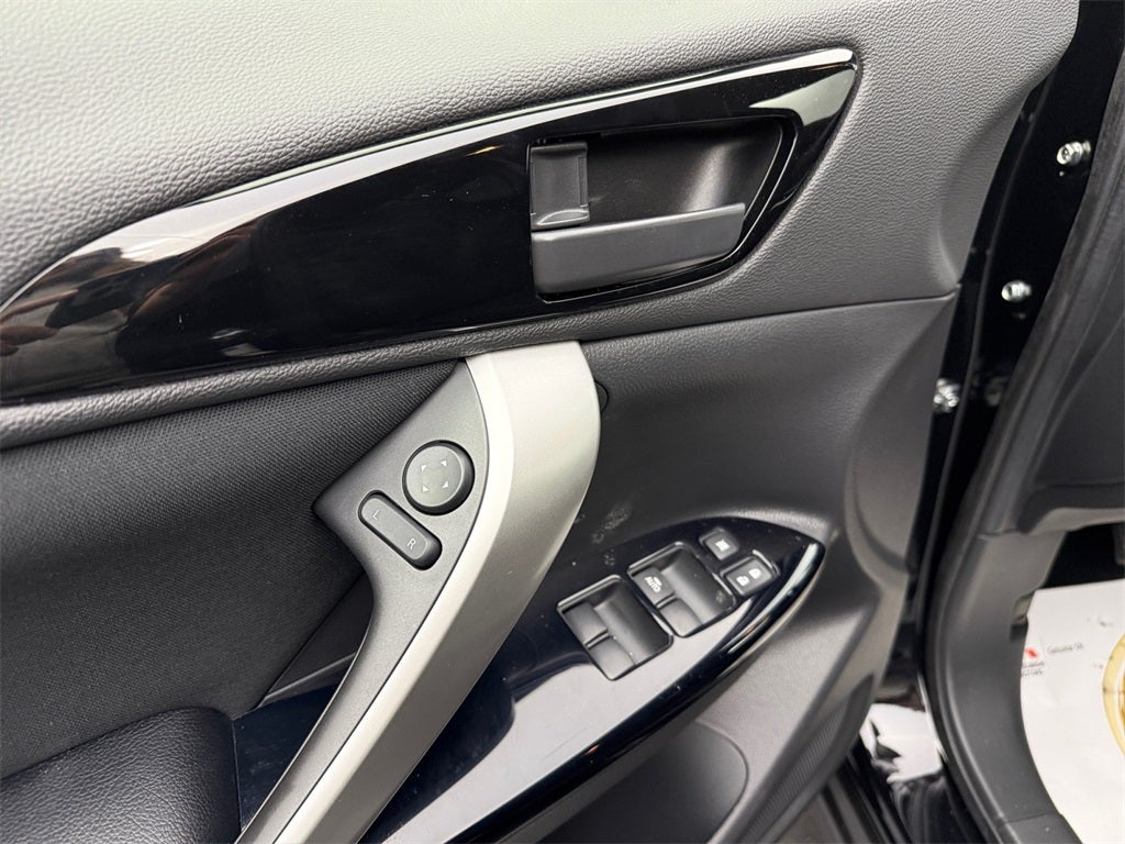 2026 Mitsubishi Eclipse Cross LE