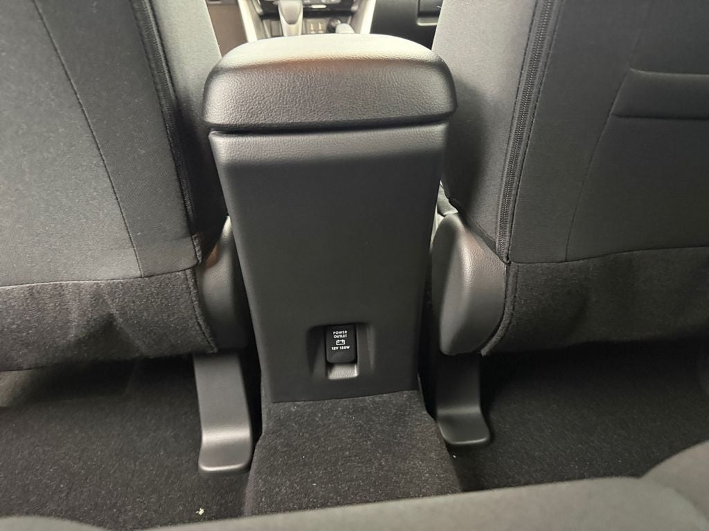 2026 Mitsubishi Eclipse Cross LE