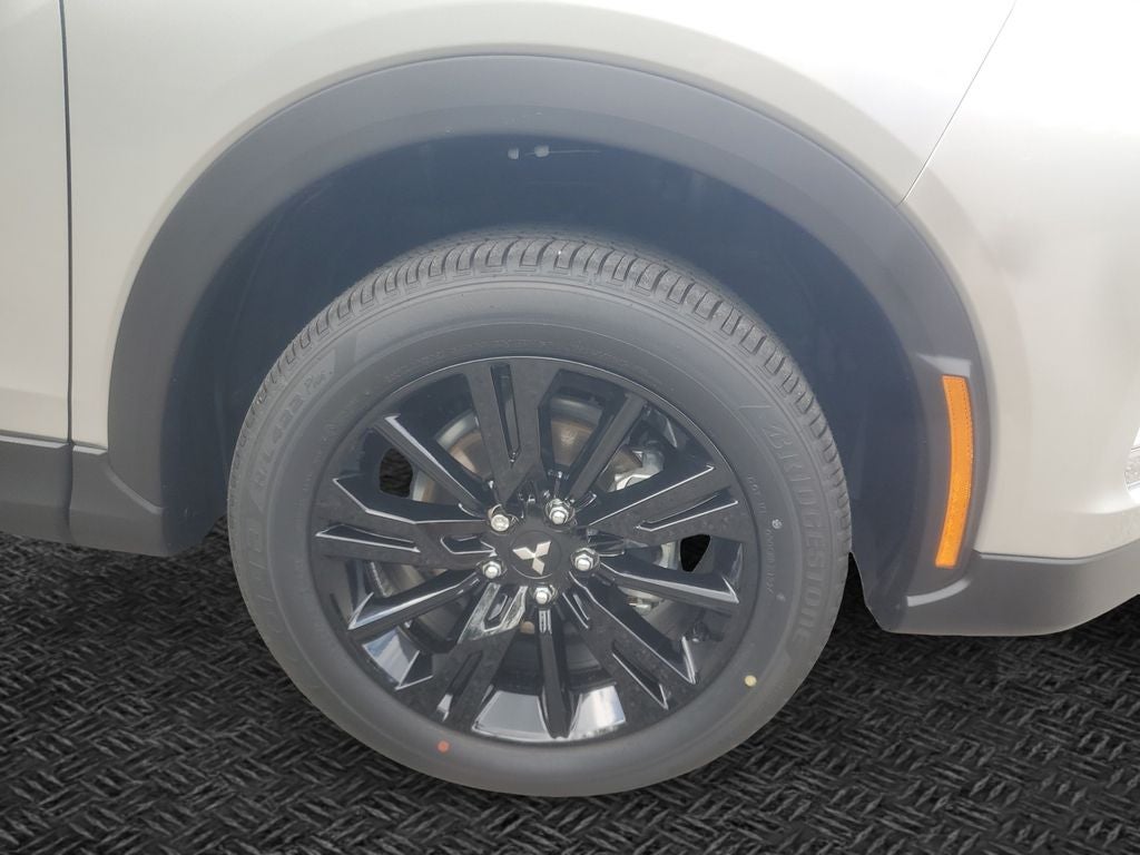 2026 Mitsubishi Eclipse Cross LE