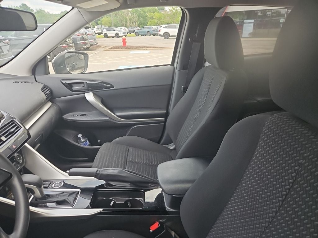 2024 Mitsubishi Eclipse Cross Base