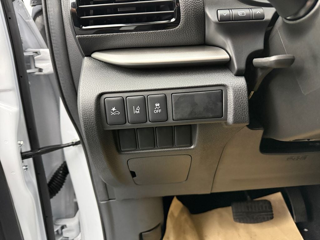 2026 Mitsubishi Eclipse Cross LE