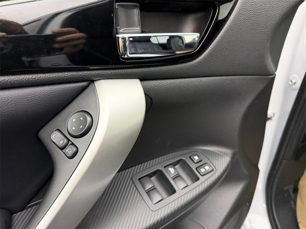 2026 Mitsubishi Eclipse Cross SE