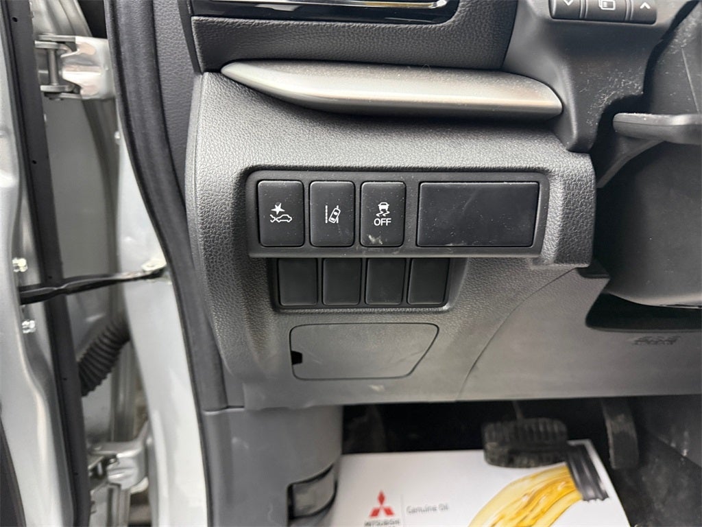 2022 Mitsubishi Eclipse Cross SE